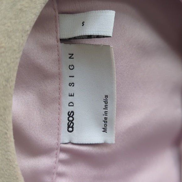 Asos. Relaxed Satin Resort Shirt. Size Oversized Small. - Picture 10 of 13